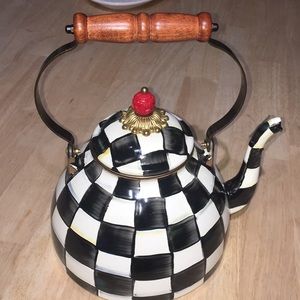 Mackenzie-child’s enamel tea kettle 3 quarts